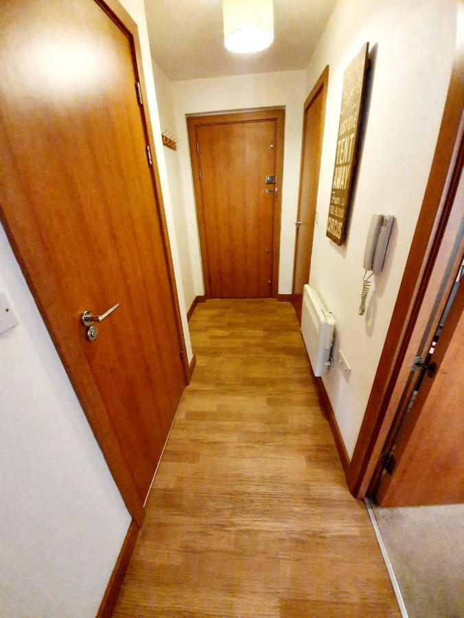 Southend Ground Floor Apartment With Parking Exterior photo